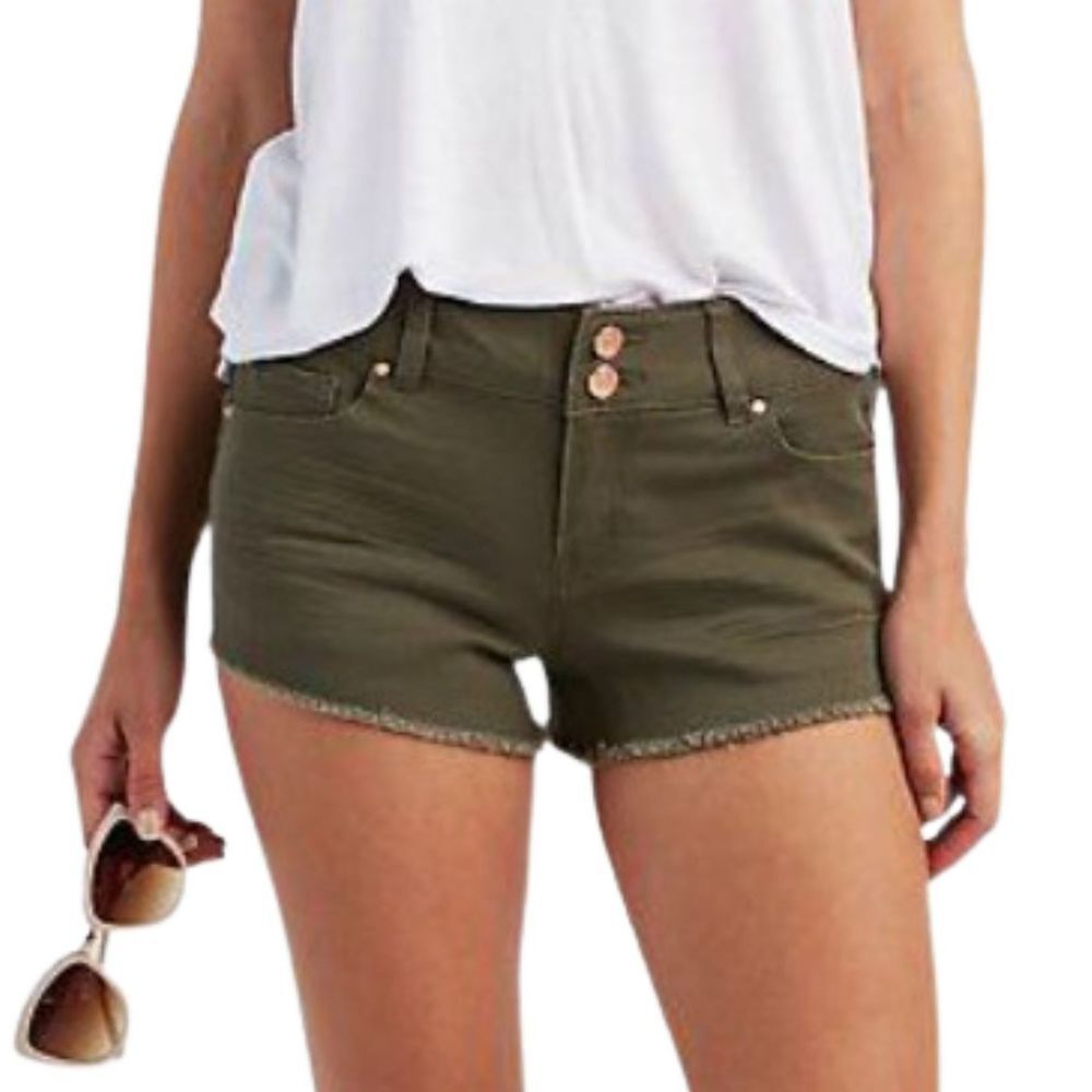 Refuge Green Distressed Shorts